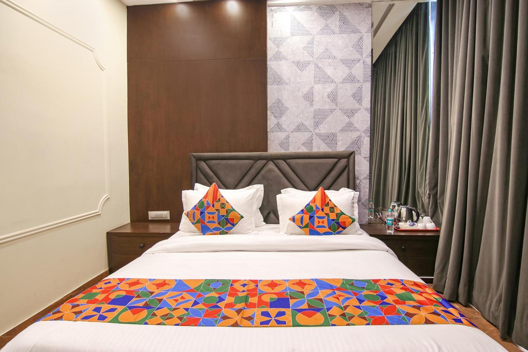 Fabhotel Prime K9 Crown Ludhiana Eksteriør billede