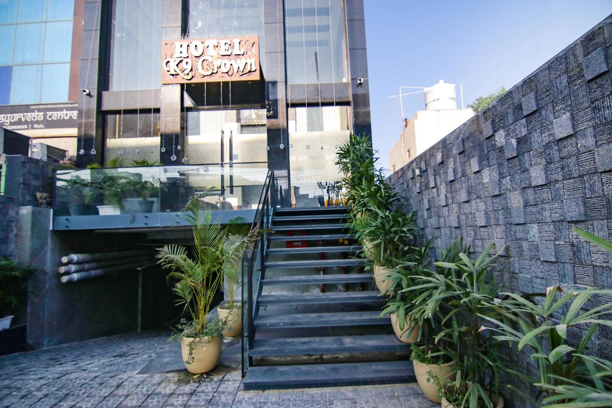 Fabhotel Prime K9 Crown Ludhiana Eksteriør billede