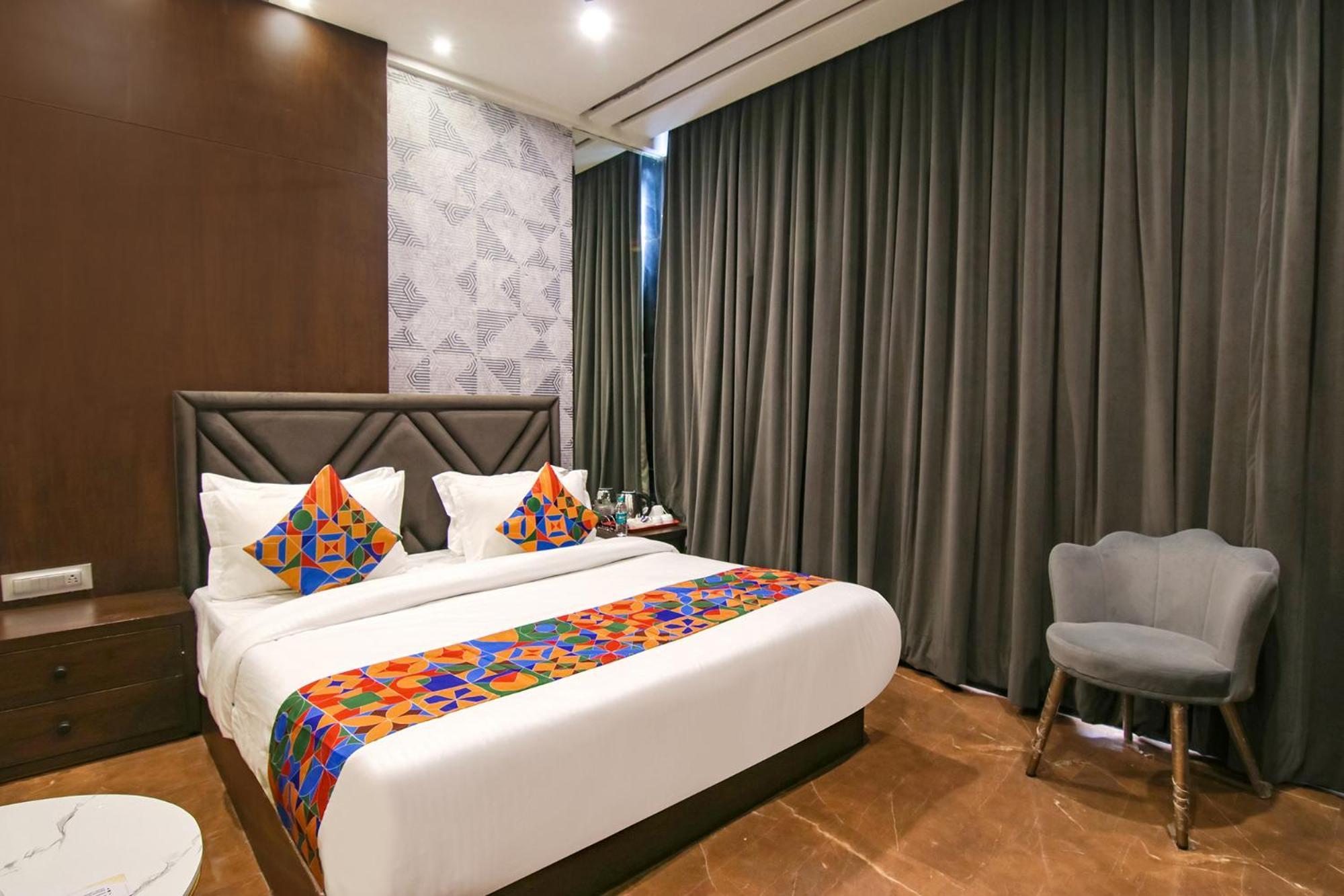Fabhotel Prime K9 Crown Ludhiana Eksteriør billede